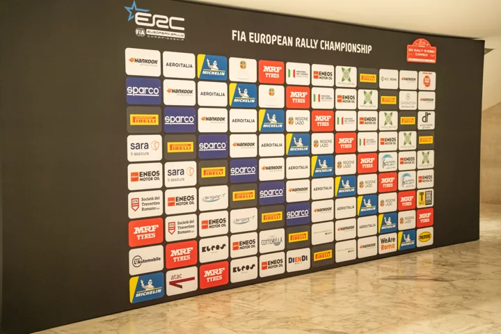 Il backdrop per le interviste — Rally di Roma Capitale 2026