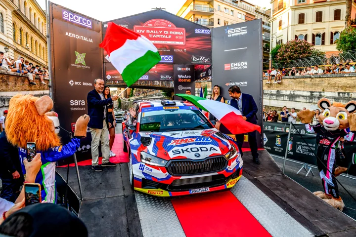 La vettura sulla pedana di partenza — Rally di Roma Capitale 2026