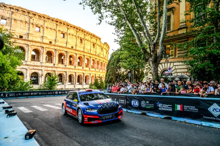 La prova spettacolo davanti al Colosseo — Rally di Roma Capitale 2026